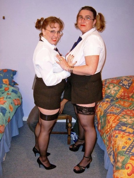 fat women eating free porn photo