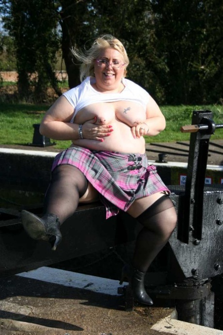 fat big tited granny porno archive