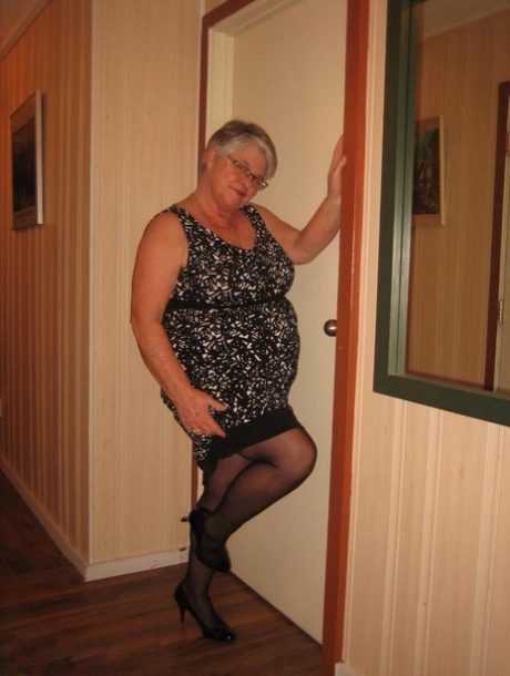 rozzlyn bbw hot xxx photo