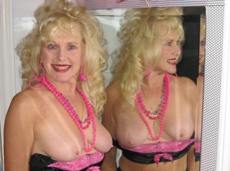 erotic chubby wife humiliation art porn photos