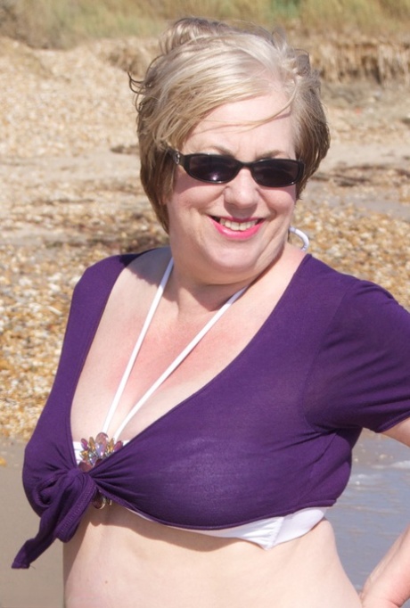 big boobs bbw lesbian hot naked photos
