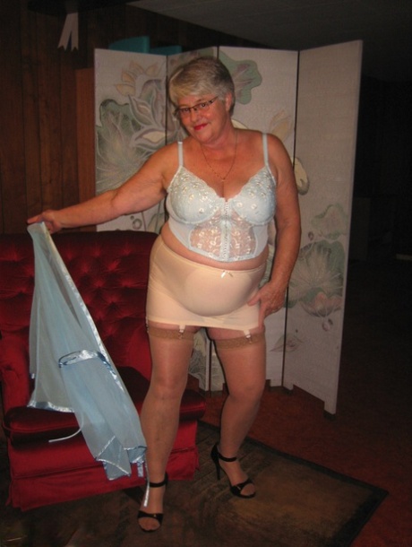 fat girl on plane sex galleries