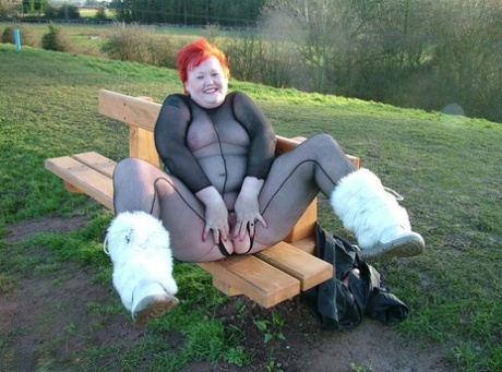 bbw housewife in home boss art nude gallery
