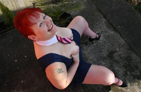 fat women eating beautiful nude pic
