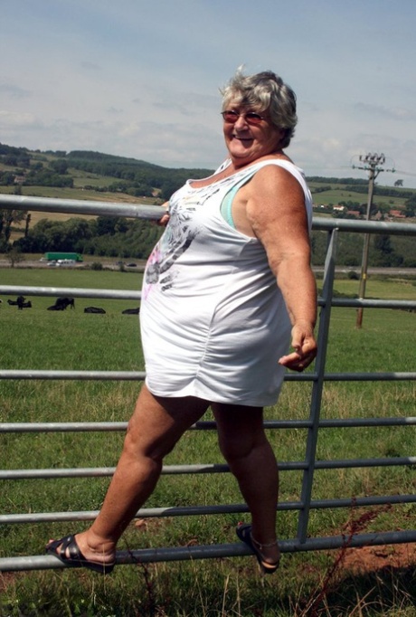 zerra a vith big assstar adult pictures