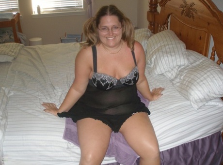 bbw teen spreading ass hot nude images