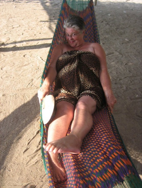 fat titty milf hot sex pic