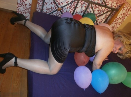 bbw breaks bed pretty photo