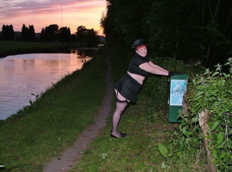 thick ig models hot nude image