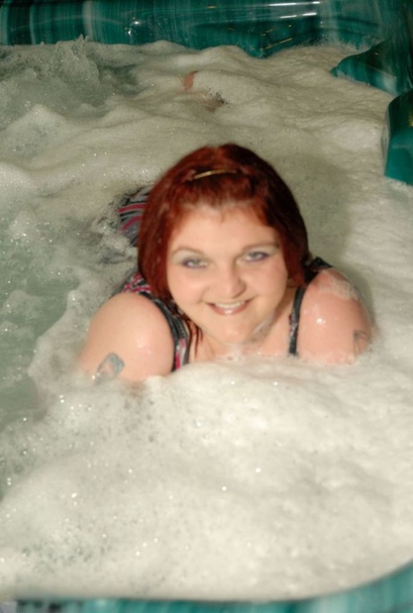 chubby pisses and pour over herself naked photos