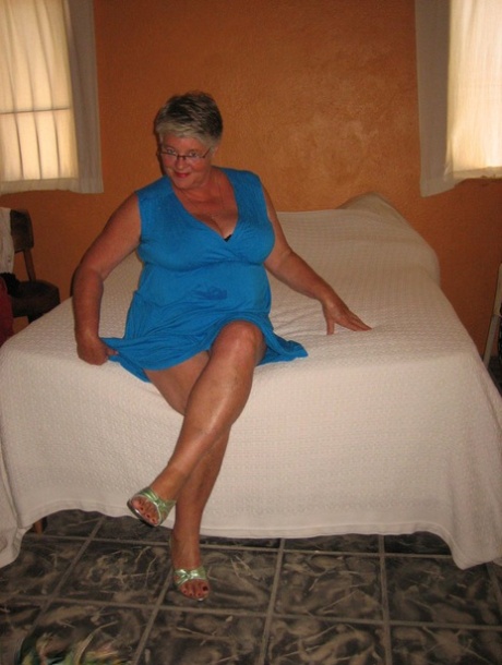 fat milf mature ass naked exclusive image