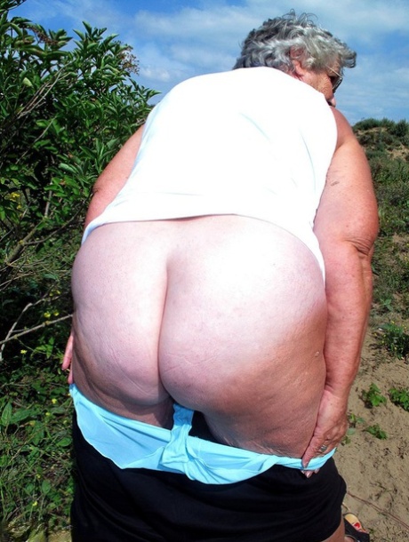 thick bent over hd image