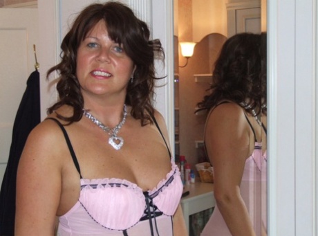 short chubby mom nude porno galleries