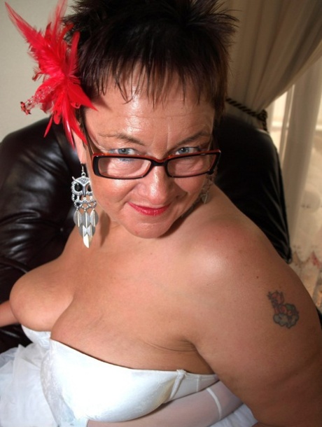 blackmail big ass mom erotic picture