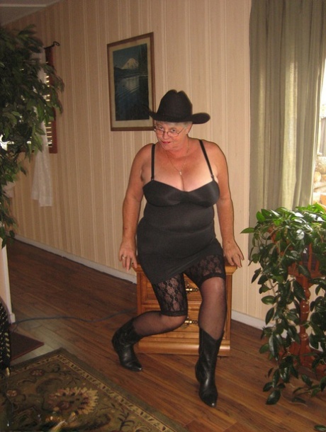 fat black midget nude archive