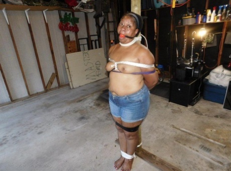 thick police girl pretty images