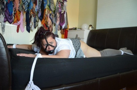 bbw mistress kim facesitting art naked pic