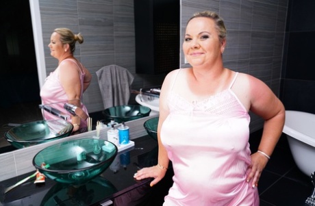 dana bbw erotic pictures
