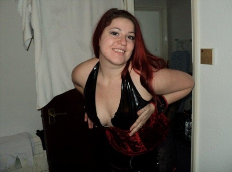 busty bbw maid skipping work for cam whoring beautiful porn image