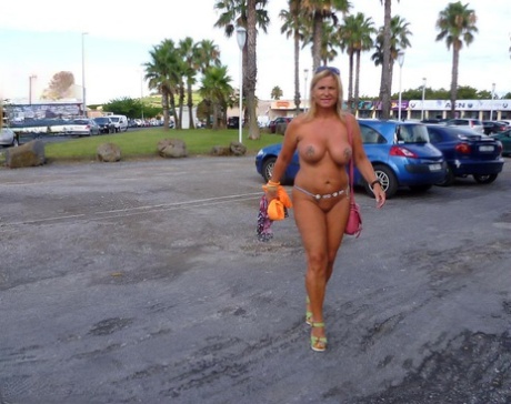 sexy thick maid beautiful archive