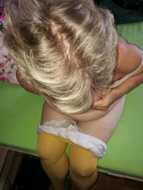 sexy bbw stepmom naked pictures