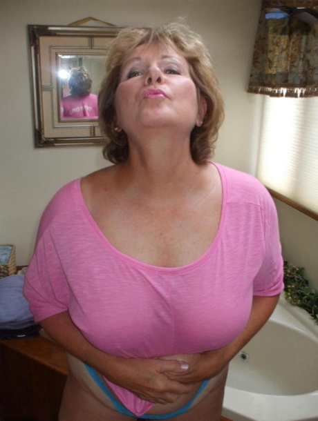 nude chubby in magazine porno pics