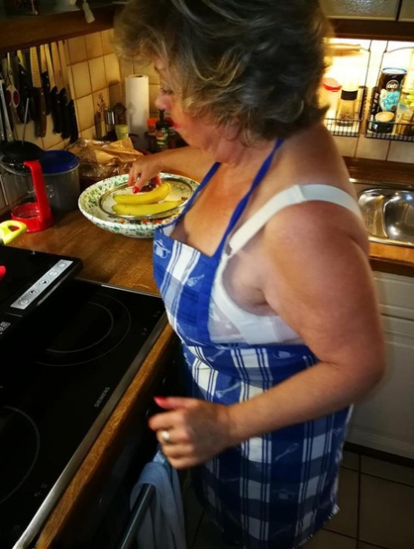 this bbw hardcore affair begins in the kitchen wh free xxx pictures