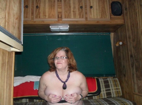 bbw bleed first time top archive