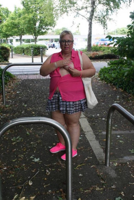 casting curvy koochiekachow free xxx images