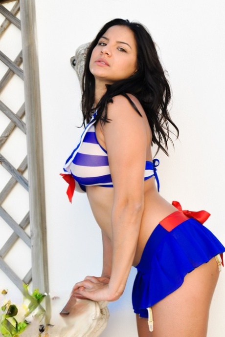 hot latina shaking her big ass pornographic photo
