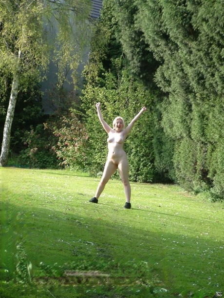 chubby lesbian squirt sexy nudes images
