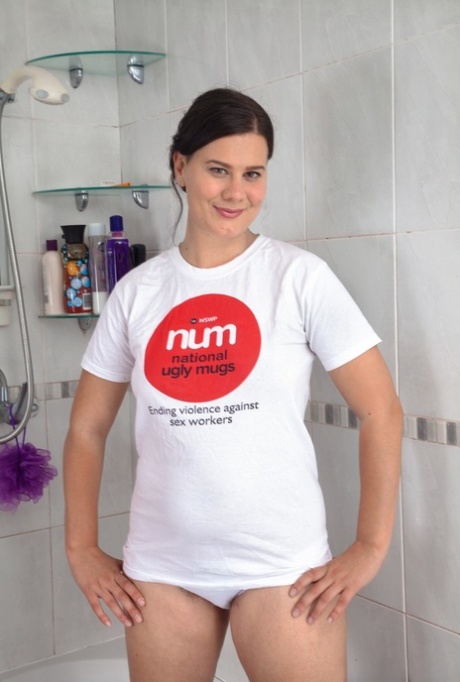 fat blowjobn brunette amateur porn pic