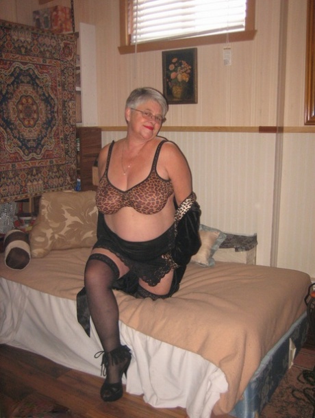 bbw masturbate and squirt beautiful xxx photo