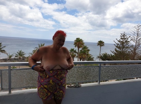fat bareback flapping fag shagging porno picture