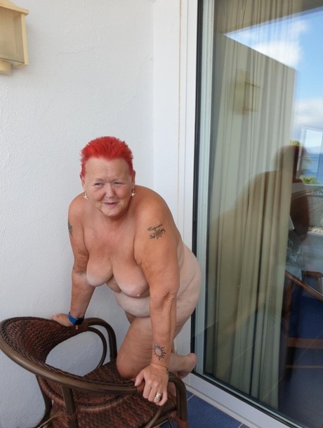 thick ebony cousin porn photo