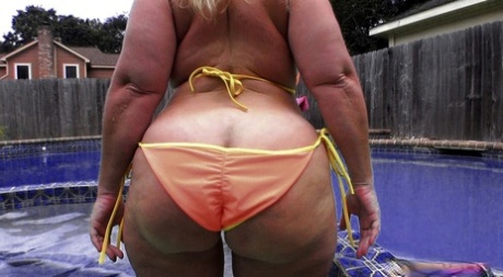 hairy mature bbw alone porn photos