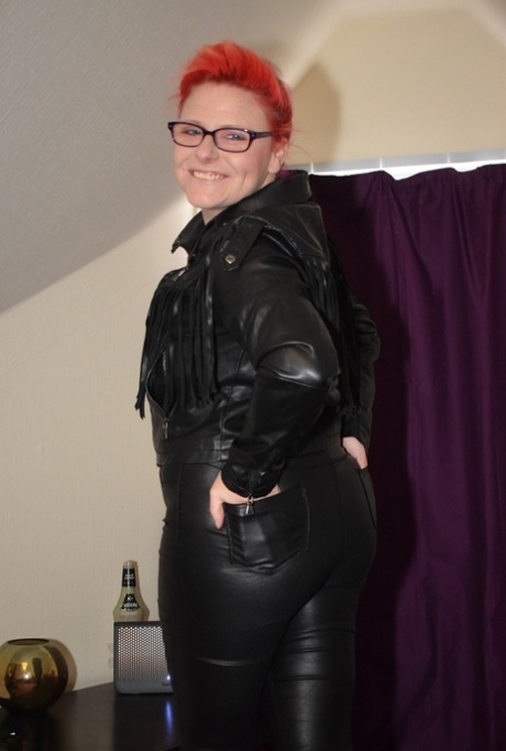 thick renee art xxx images