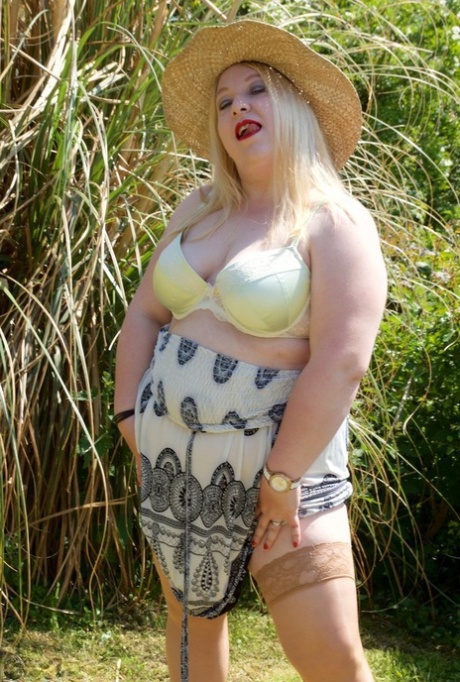 bbw aunt nephew top image