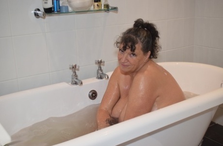 thick milf missionary hd pic