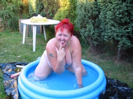 thick lesbian porn online naked picture
