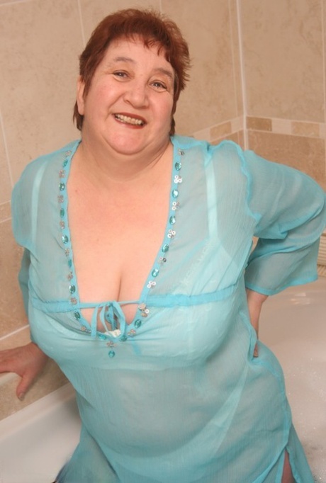 bbw shemeatress hot naked photos