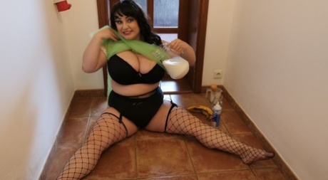 bbw granny bent over porno photos