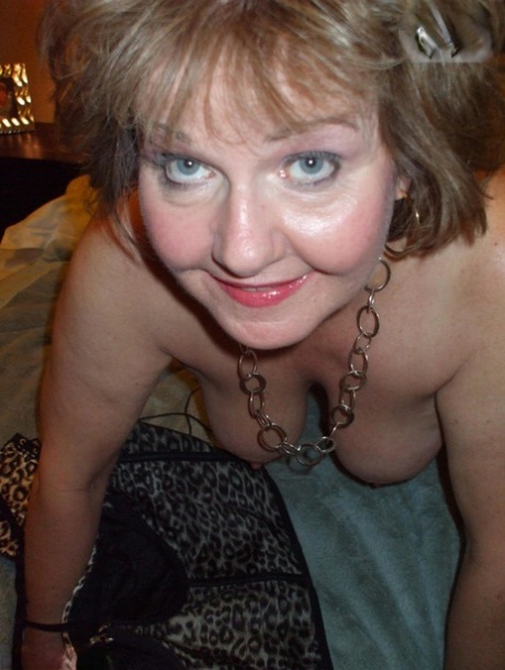 chubby girls with tattoos sex pics