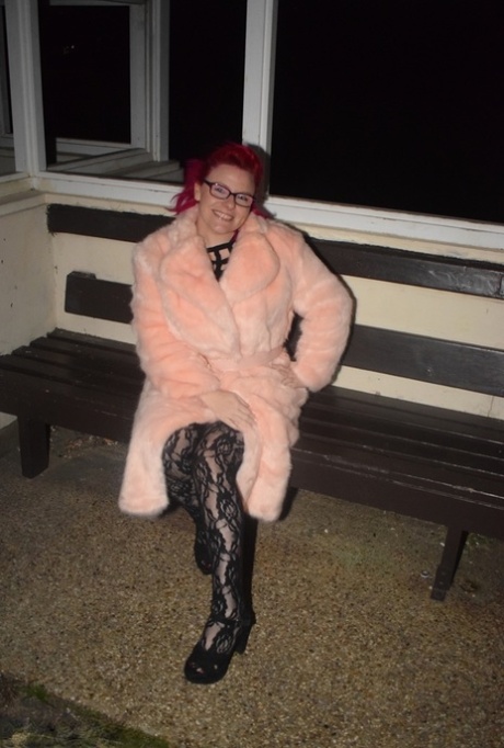 bbw tells you jerkoff nudes photos