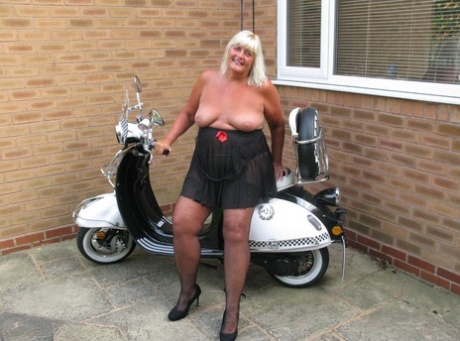 british bbw threesome hot nude image