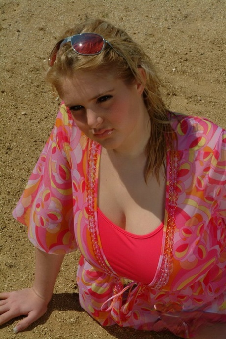porn curvy teacher hot sex pics