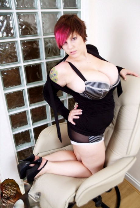 bbw mom seduce son free porn gallery