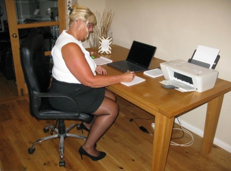 jerk off encouragement big ass nude photo