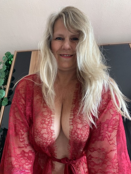 bbw with big nipples pornographic picture