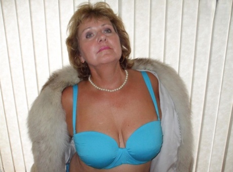 cfnm blowjob chubby amateur beautiful galleries